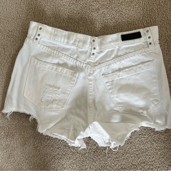 BlankNYC - The Barrow Distressed Embellished Denim Shorts - Picture 2 of 3